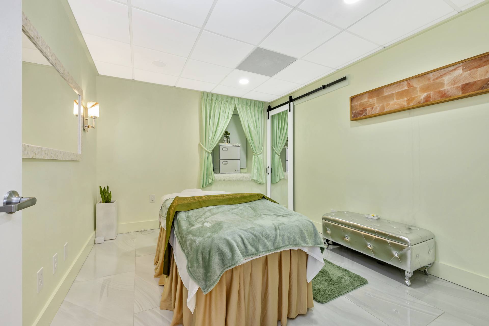 Miracle Thai Massage spa hallway and finishes Rockville MD